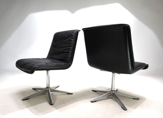 Image 1 of Wilkhahn Delta 2er Set Konferenzstühle / Esszimmerstühle aus Leder von Delta, 1960