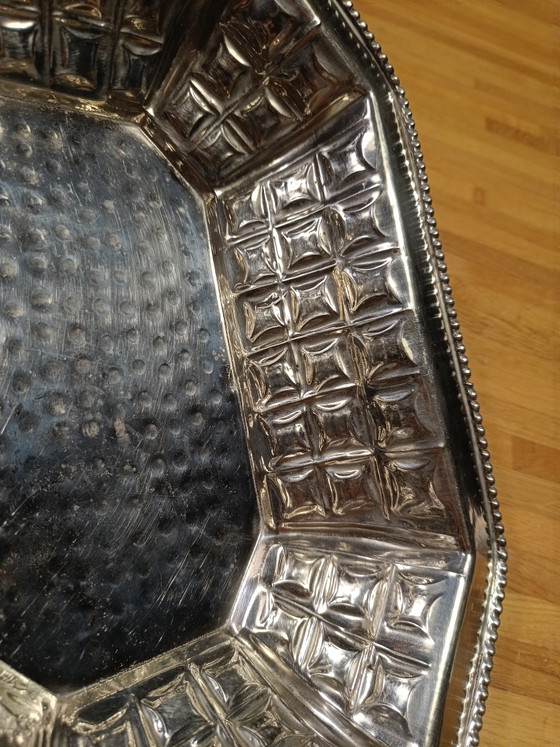 Image 1 of Vintage achthoekige metalen fruitschaal | Decoratief middelpunt in mid-century stijl