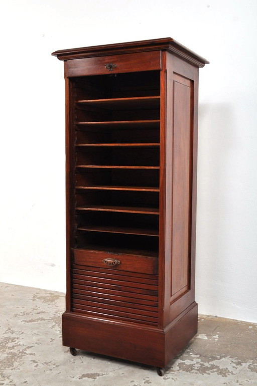 Antico mobiletto con anta a rullo in mogano, anni 1880