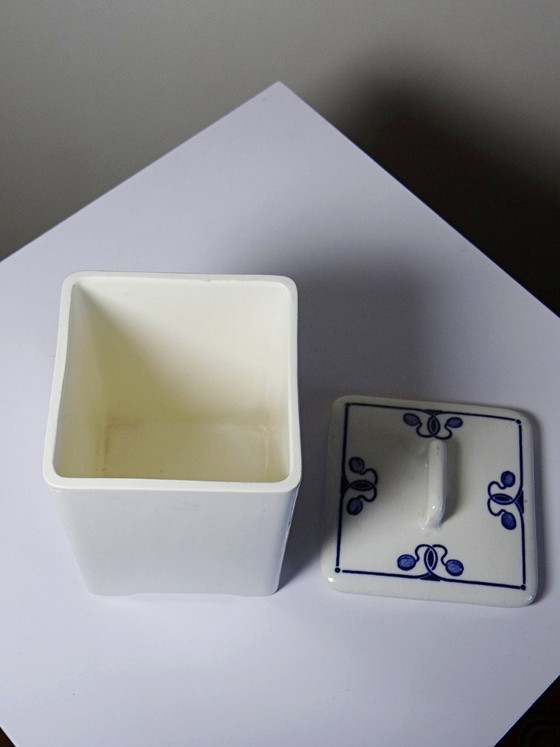 Image 1 of Waechtersbach "Dec1393" Art Nouveau earthenware condiment pot, decorated with poppies.