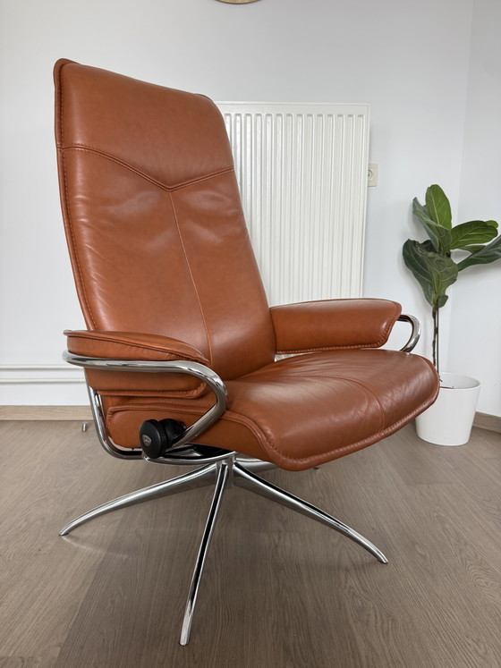Stressless City High Back - Luxe Model - Heerlijk Comfort – Verstelbare relaxstoel, Aluminium, Leather (photo 9 of 10)