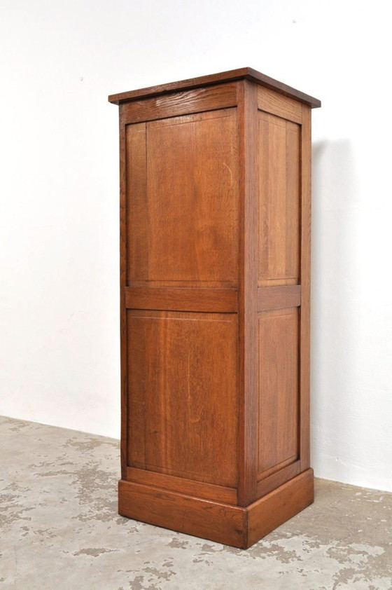 Image 1 of Armario antiguo de roble con puertas enrollables, década de 1900