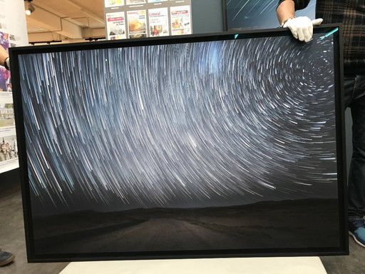 Nacht in der Namib-Wüste. Fotografie 100 x 150 cm. Sternenspuren, Auflage 2/3