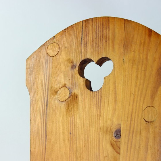 Image 1 of Chaise de salle à manger en bois de style folklorique, Tchécoslovaquie, années 1970