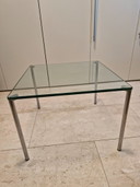 2 tavolini da caffè in vetro dal design elegante