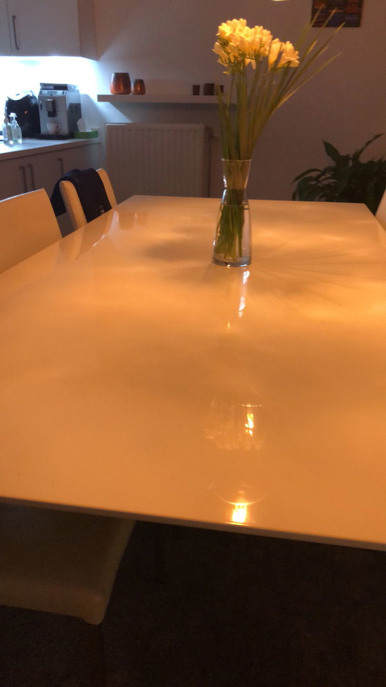 Mesa de comedor blanco brillante, Vision, Muebles, MDF, Plástico (foto 4 de 5)