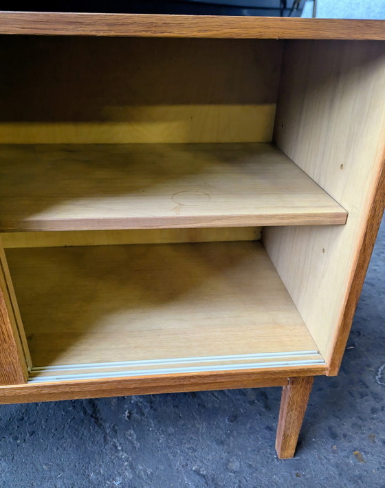 Image 1 of Vintage Deense teak kast met schuifdeuren