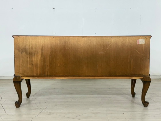 Image 1 of Chippendale Sideboard Commode Buffet Armoire de salon Vintage