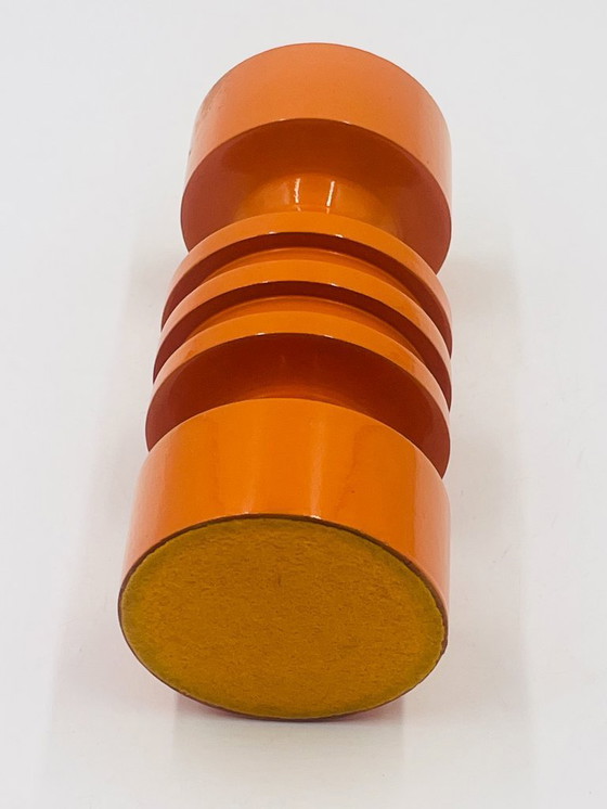 Image 1 of Oranje houten kandelaar uit de jaren zeventig