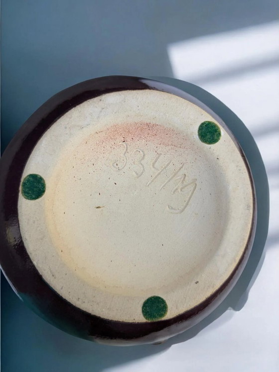 Image 1 of Brocca vintage di metà secolo, dipinta a mano, in ceramica marrone con smalto rosso e blu, stile tedesco occidentale, modello an