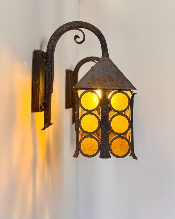 Paar vintage Wandlampen van metaal en amberkleurig glas, Frankrijk 1950 – Metal (photo 6 of 6)