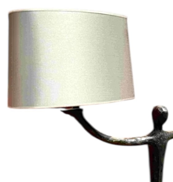 Image 1 of Lampe de table Porta Romana en bronze – Élégante et sculpturale, Italie, années 1970