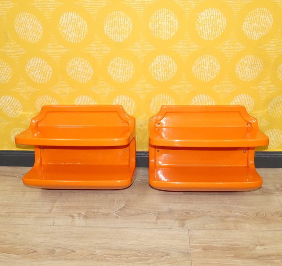 Image 1 of 1 di 2 Scaffale da parete in plastica arancione anni '70, spazio di archiviazione, anni '70, anni '60, metà secolo, vintage