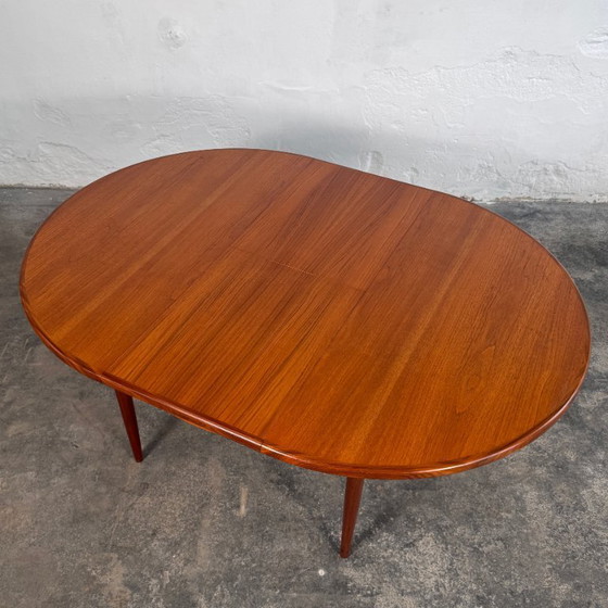 Image 1 of G-Plan Teak Round Extendable Dining Table, 1970