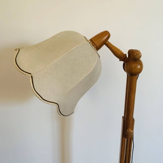 Image 1 of Lampada da terra vintage articolata in legno di pino – design scandinavo