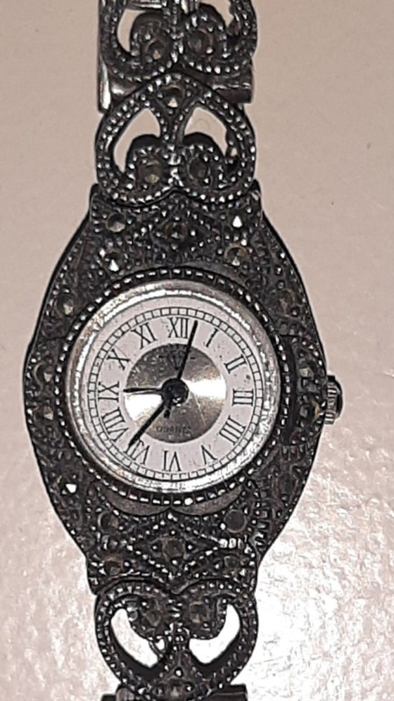 Image 1 of montre pour femmes
