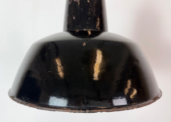 Industrial Black Enamel Factory Pendant Lamp, 1950s, Metal, Industrieel (photo 5 of 15)