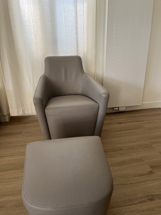 Sillón de piel Leolux con otomana original – Senso Mist – Sillones, Leather (photo 4 of 5)