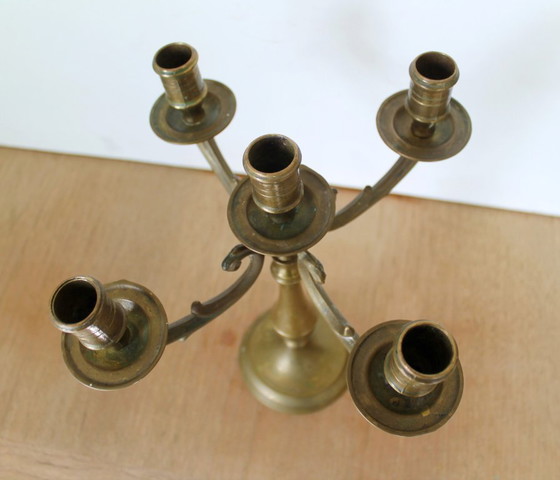 Image 1 of Candeliere a 5 bracci, in ottone, stile barocco provenzale vintage anni Cinquanta