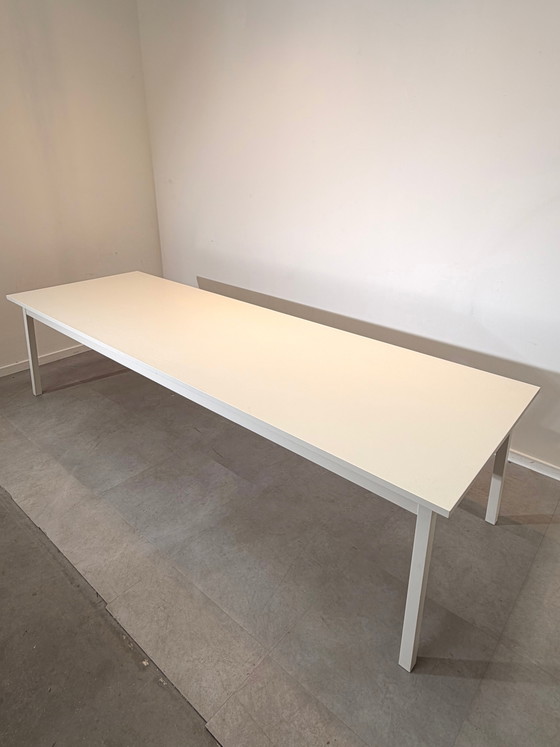 Moooi Shaker eettafel (photo 2 of 8)