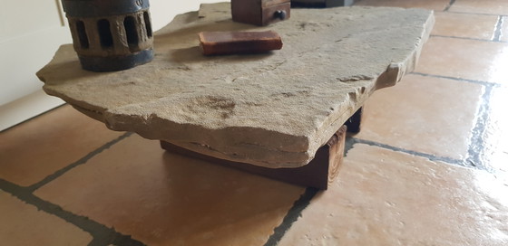 Image 1 of Mesa de centro de piedra natural