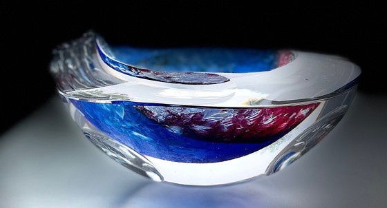 Image 1 of « SWUNG », objet en verre unique de Petr Kuchta