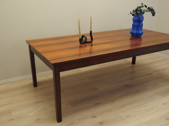 Image 1 of Table en bois de rose, design danois, années 1970, production : Danemark