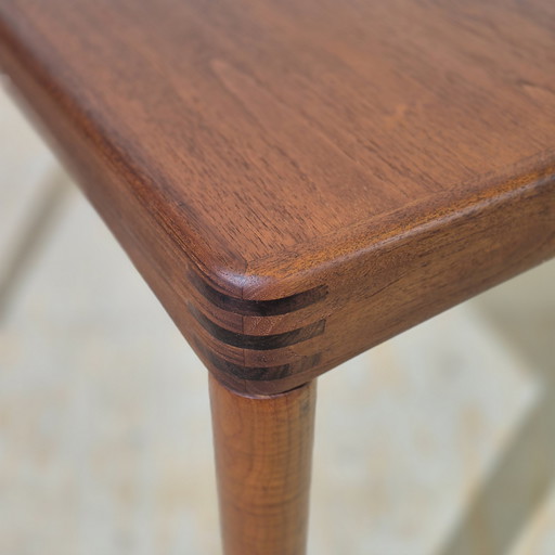 H.W. Klein, Bramin restaurierte dänische Ausziehtisch