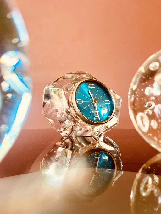 Einzigartig! Mercedes-Kristalluhr