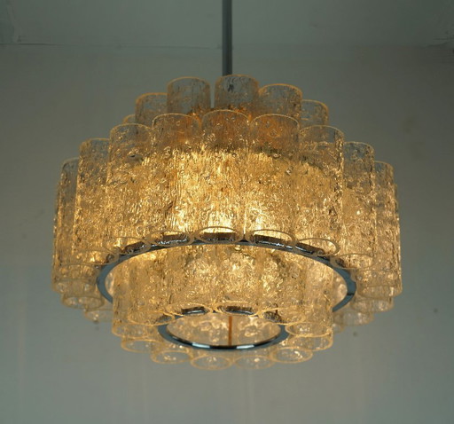3-stufiger 1960er Vintage Mid Century Doria Eisglas Kronleuchter mit 45 Glasröhren
