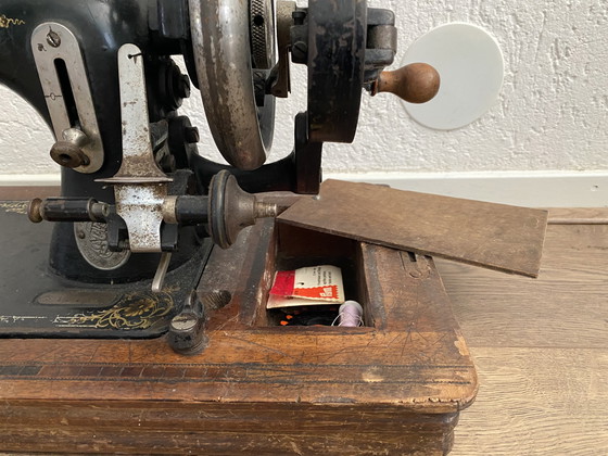 Image 1 of Antique Wertheim sewing machine