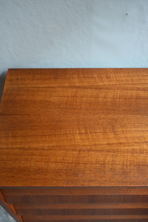 Image 1 of Teak Houten Kastje Jaren 50 Op Ranke Pootjes