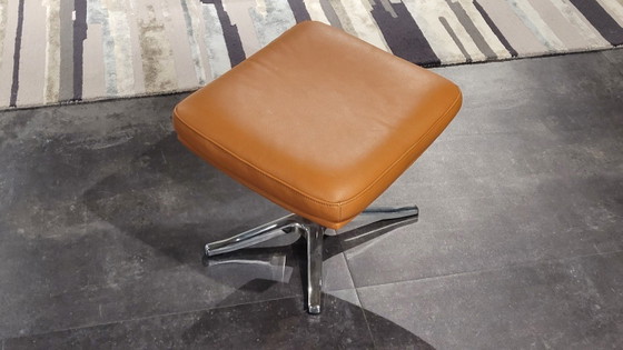 Fauteuil Odense + Poef – Berg Furniture, Sessel (photo 8 of 9)