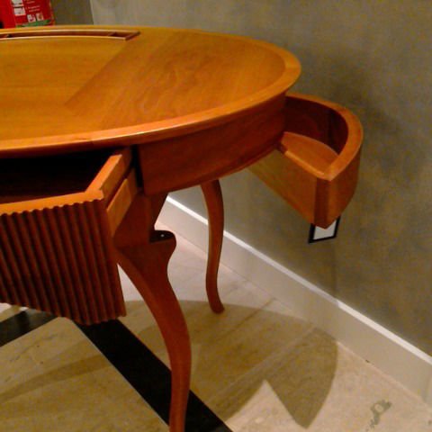 Image 1 of Bureau Ceccotti Arabella en bois de cerisier