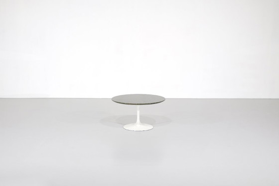 Image 1 of Table basse " Tulip " en marbre par Eero Saarinen pour Knoll, USA.
