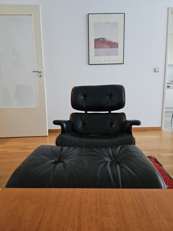 Image 1 of Authentischer Eames Lounge Chair & Ottoman (Vitra) - Palisander & Leder
