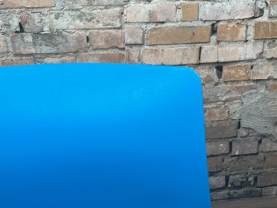 Vitra Tip Ton – Blue plastic | Barber & Osgerby – Dining chairs (photo 9 of 16)