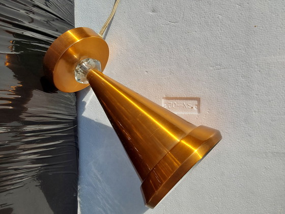 Image 1 of Chalice shape table lamp gold color spot lamp