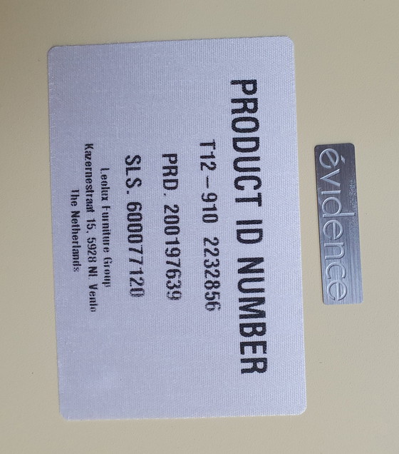 Image 1 of Mesa auxiliar Leolux, nueva.