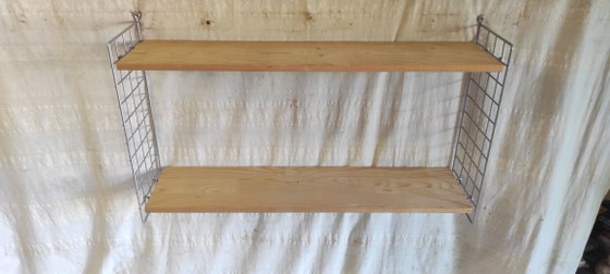 Image 1 of Étagère murale style string en métal et bois - mid. XXeme