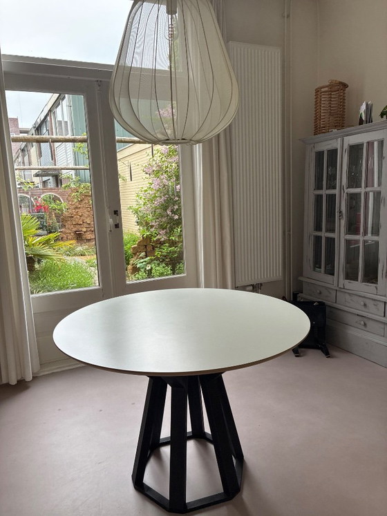 Image 1 of Runder Esstisch von ARP Design