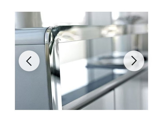 Image 1 of Buffet / Cassettiera – Legno bianco con gambe cromate