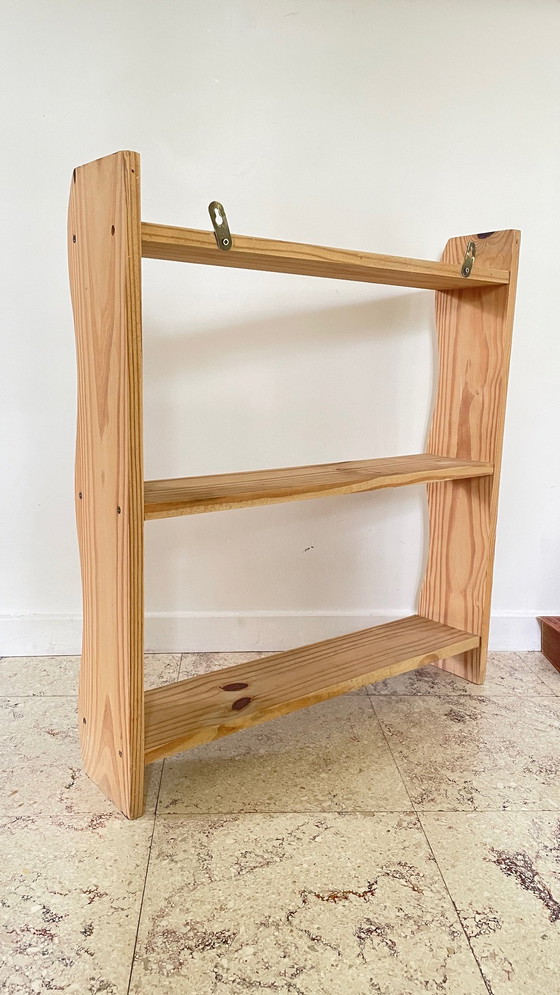 Image 1 of Scaffale vintage in legno grezzo a 3 ripiani
