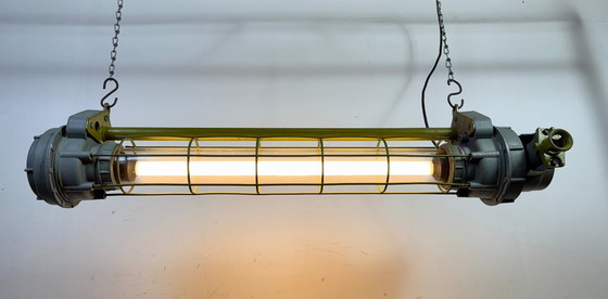 Image 1 of Lampadario industriale sovietico grigio a sospensione, anni '70