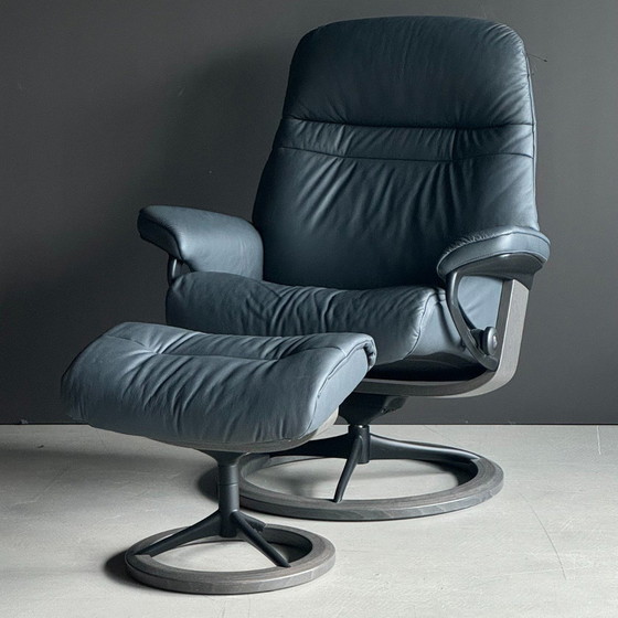 Image 1 of Stressless Sunrise Large incl. poltrona poggiapiedi