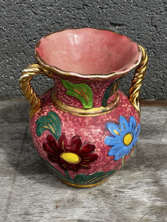 Image 1 of Beau Vase Vallauris Rose Bonbons et Motifs Floraux H 20 cm