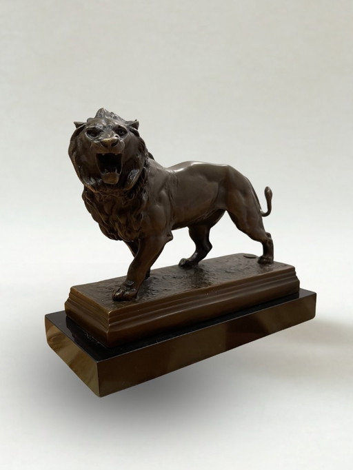 Bronzen dierensculptuur – Leeuw – CH. Valton – Parijse gieterij – 5,2 kg