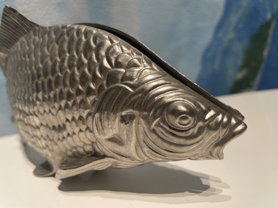 Image 1 of Fish/Carp Napkin Holder “Modelo Depositato”. (Italian design patent)
