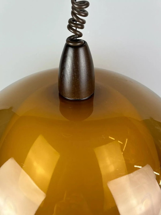 Image 1 of Lampada da soffitto anni '60 e '70, lampada a sospensione, acrilico, plastica, metallo, design spaziale