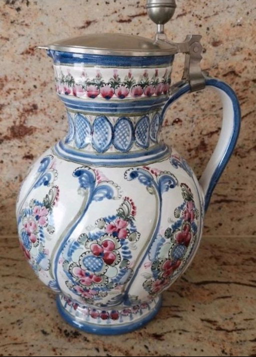 Keck Keramik Krug mit Zinndeckel, handbemalt, Preiselbeeren-Muster